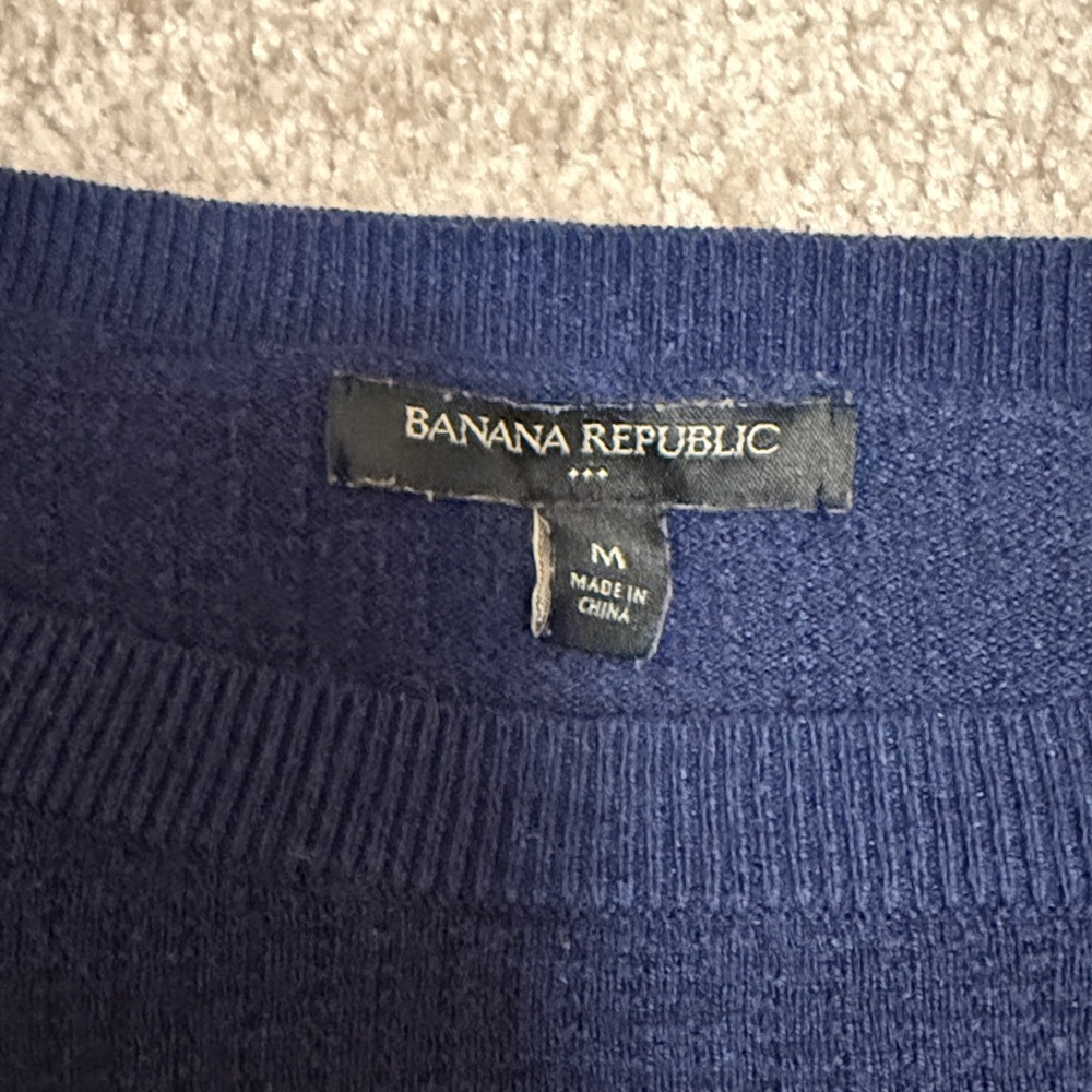 Banana Republic Deep Blue Crew Neck Sweater - Picture 2 of 5